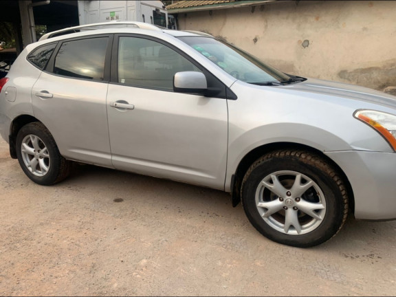 Nissan Rogue, Voitures, Conakry