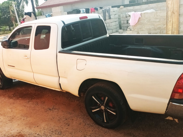 Toyota Tacoma, Voitures, Conakry