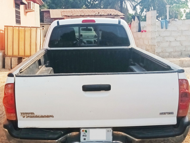 Toyota Tacoma, Voitures, Conakry