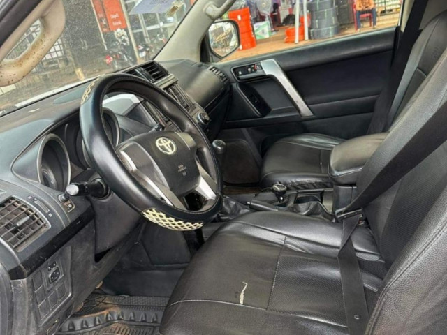 Toyota Land Cruiser Prado, Voitures, Conakry