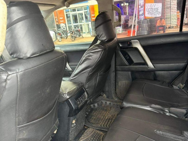 Toyota Land Cruiser Prado, Voitures, Conakry