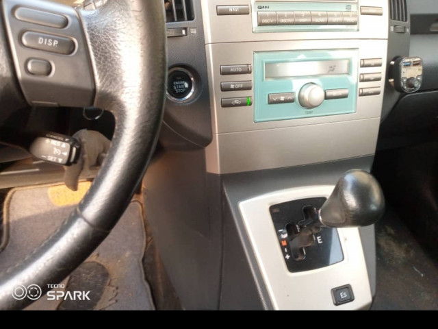 Toyota Corolla Verso, Voitures, Conakry