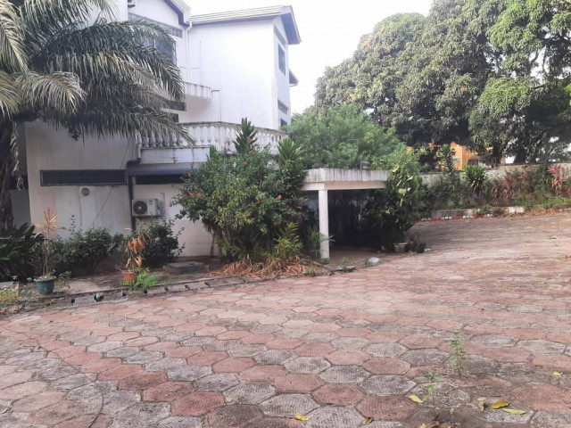 Bâtiment à Nongo, Maisons, Conakry