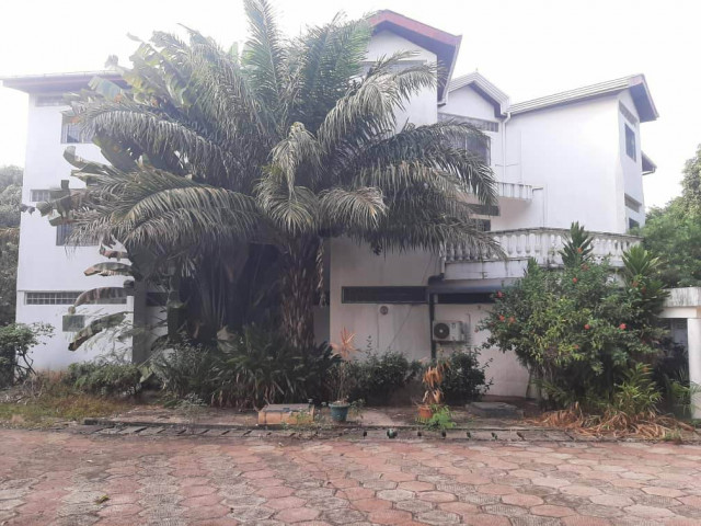 Bâtiment à Nongo, Maisons, Conakry