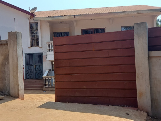 Bâtiment à Lansanayah, Maisons, Conakry