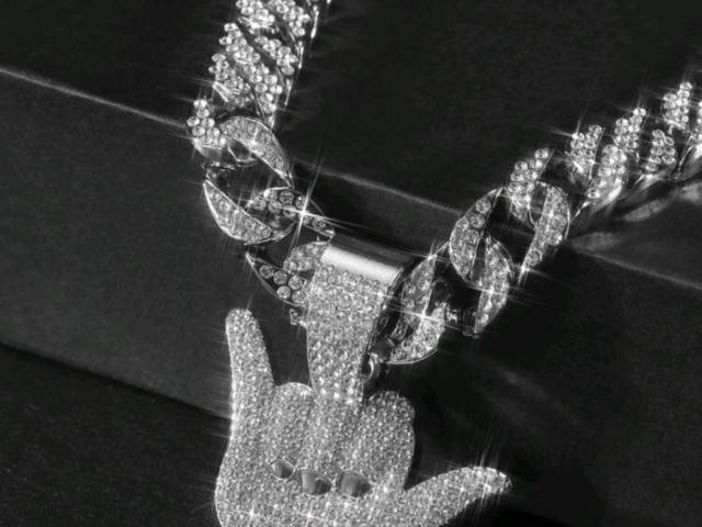 Différents Bijoux, Bijoux - Montres, Conakry