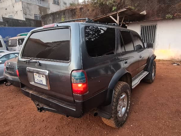 Toyota 4Runner, Voitures, Conakry