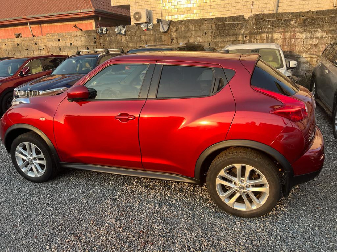 Nissan Juke, Voitures, Conakry