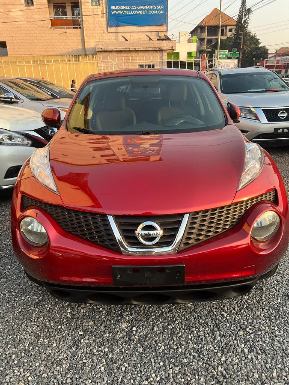 Nissan Juke, Voitures, Conakry