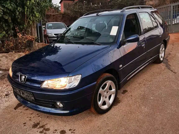 Peugeot 306, Voitures, Conakry