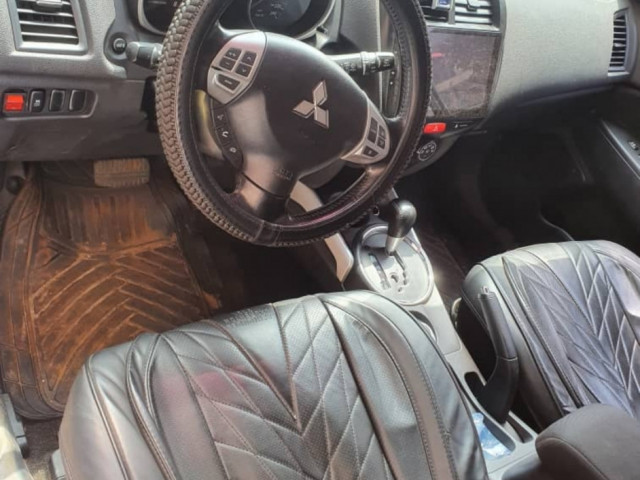 Mitsubishi rvr, Voitures, Conakry