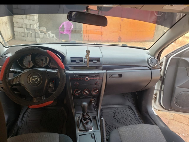 Mazda 3, Voitures, Conakry
