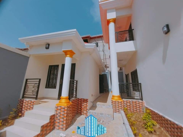 Bรขtiment ร Lambanyi, Maisons, Conakry