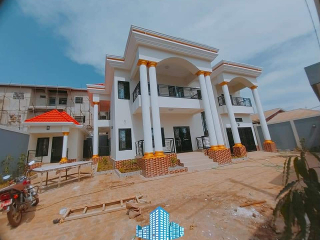 Bรขtiment ร Lambanyi, Maisons, Conakry