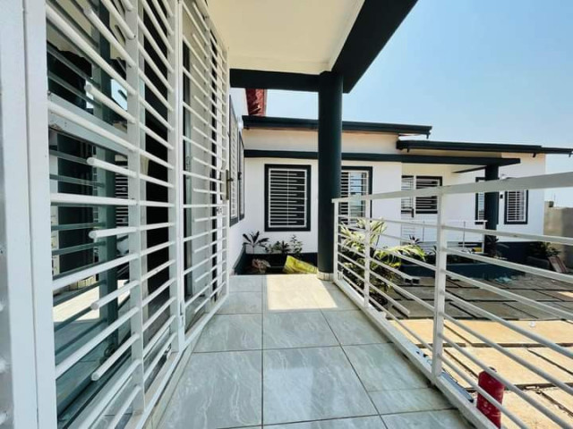 Maison à Samatra, Maisons, Conakry