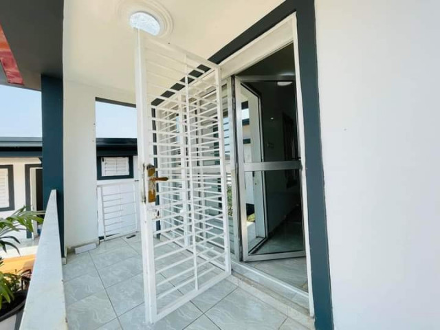 Maison à Samatra, Maisons, Conakry