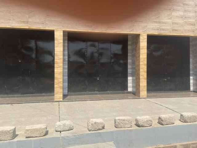 Magasin à Kaloum, Locaux Commerciaux, Conakry