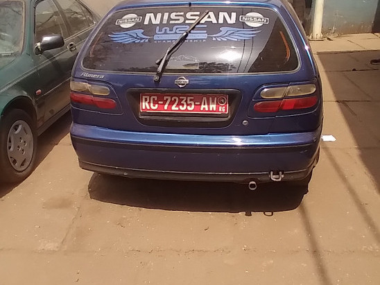 Nissan Almera, Voitures, Conakry