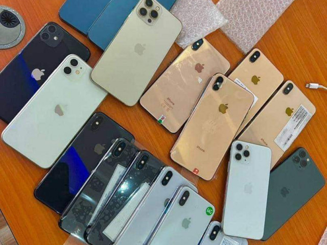 Différents Apple iPhones, Téléphones Mobiles, Conakry