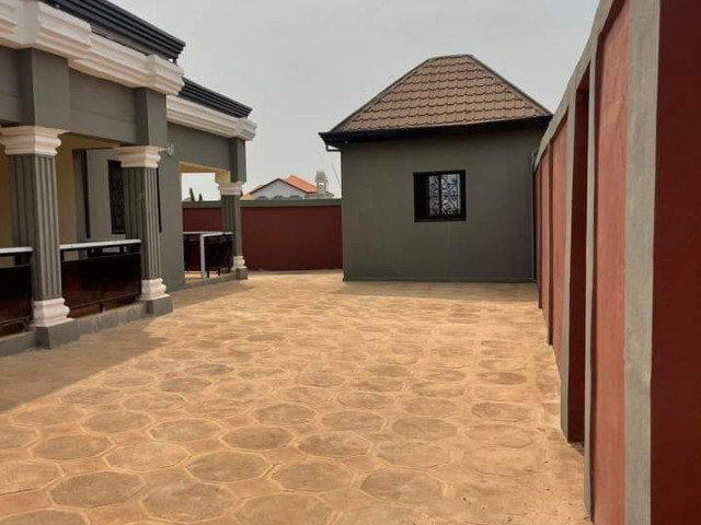 Maison à Yattayah, Maisons, Conakry