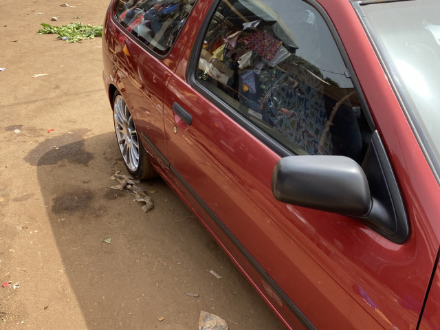 Nissan Almera, Voitures, Conakry