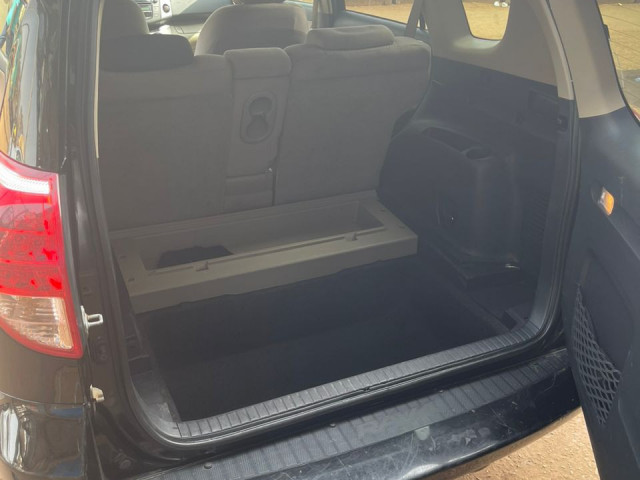 Toyota RAV4, Voitures, Conakry