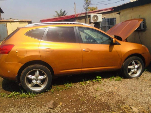 Nissan Rogue, Voitures, Conakry