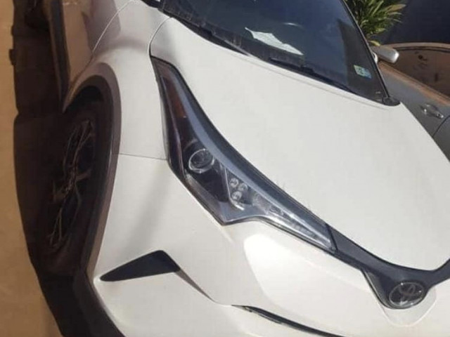 Toyota CR-H, Voitures, Conakry