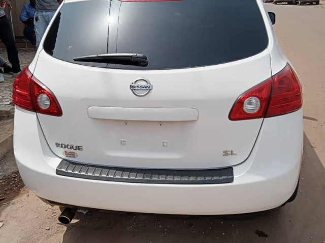 Nissan Rogue, Voitures, Conakry