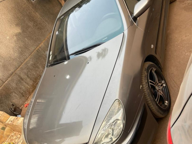 Peugeot 607, Voitures, Conakry