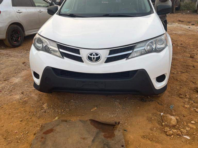 Toyota RAV4, Voitures, Conakry