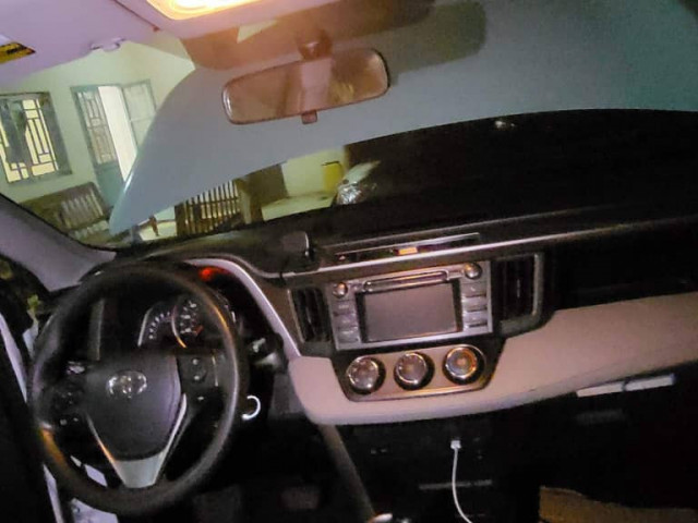 Toyota RAV4, Voitures, Conakry