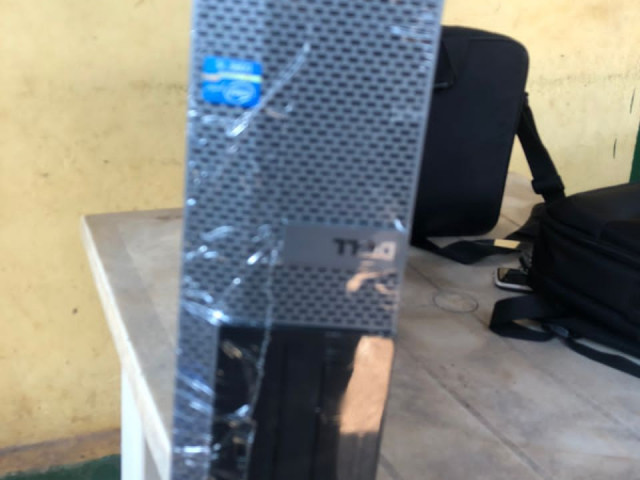 Ordinateur bureautique Dell, Ordinateurs - Moniteurs, Conakry