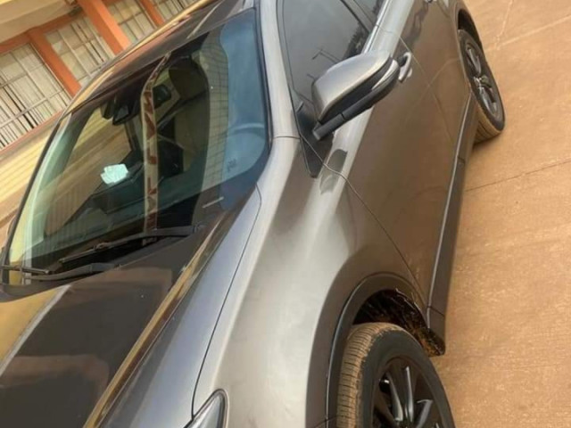 Toyota RAV4, Voitures, Conakry