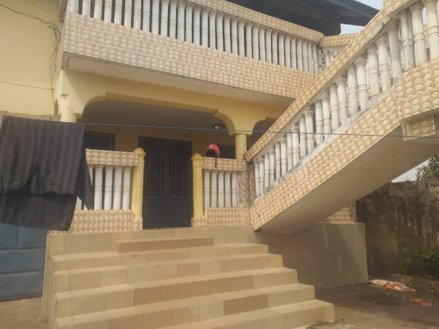 Maison à Tombolia, Maisons, Conakry