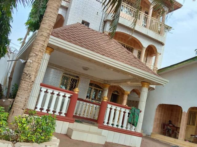 Maison à Nongo, Maisons, Conakry