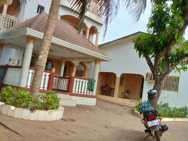Maison à Nongo, Maisons, Conakry