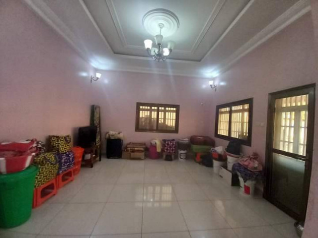 Maison à Sonfonia, Maisons, Conakry
