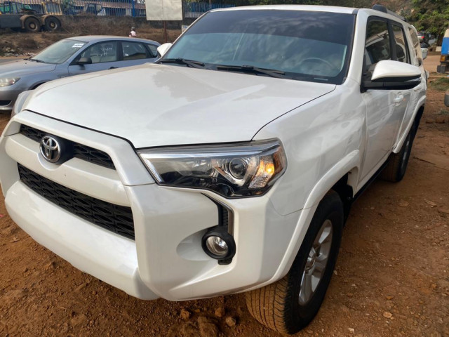 Toyota 4Runner, Voitures, Conakry