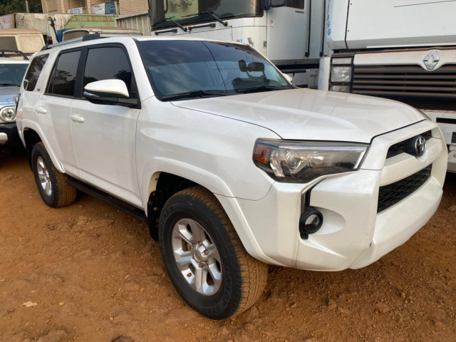 Toyota 4Runner, Voitures, Conakry