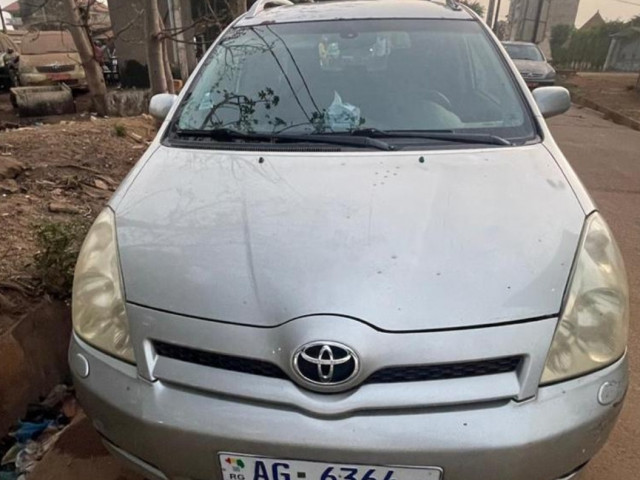 Toyota Corolla, Voitures, Conakry