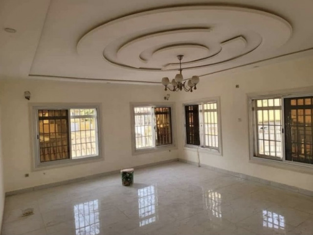 Bâtiment à Kobayah, Maisons, Conakry