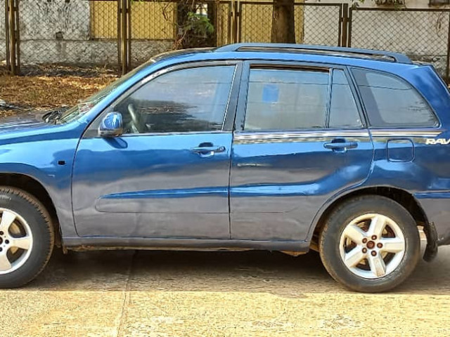 Toyota RAV4, Voitures, Conakry