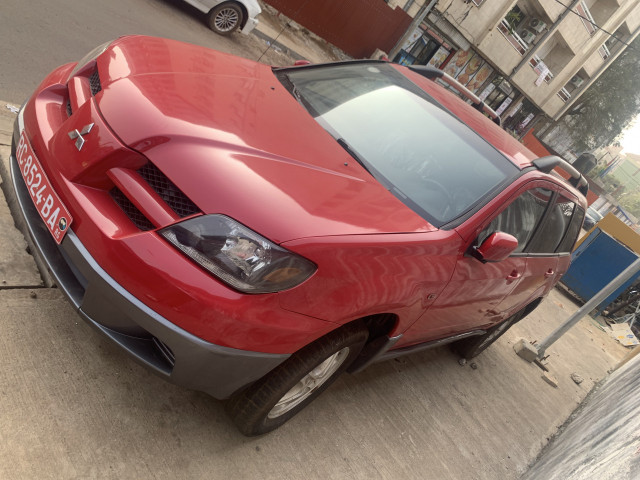 Mitsubishi Outlander, Voitures, Conakry