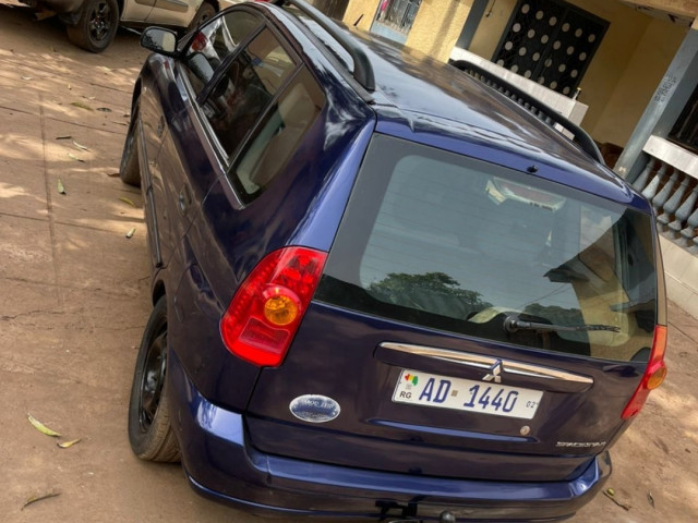 Mitsubishi Space Star, Voitures, Conakry