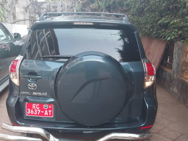 Toyota RAV4, Voitures, Conakry