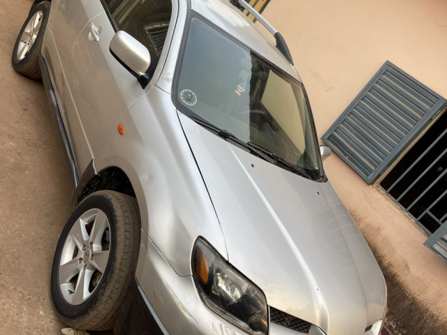 Mitsubishi Outlander, Voitures, Conakry