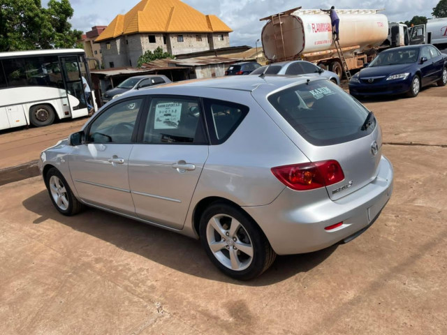 Mazda 3, Voitures, Conakry