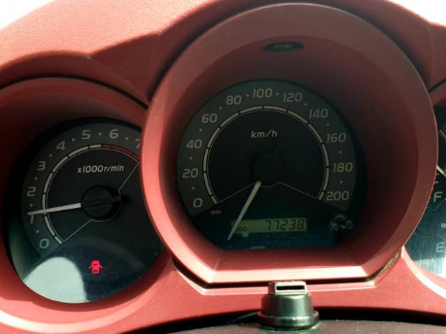 Toyota Hilux, Voitures, Conakry