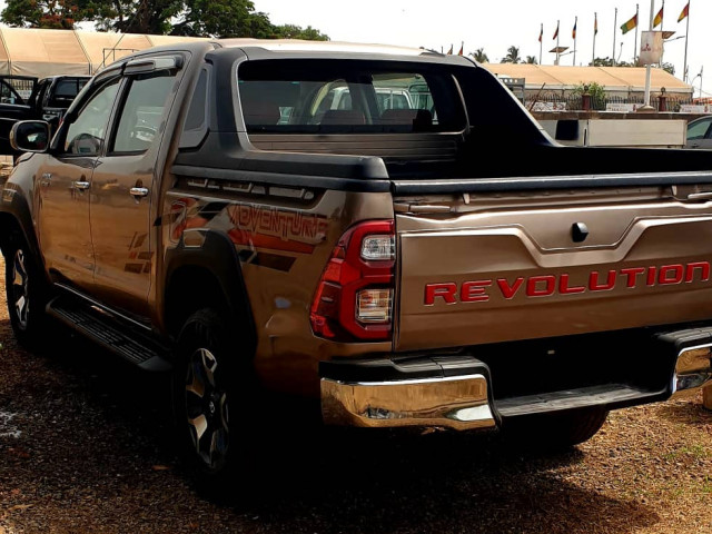 Toyota Hilux, Voitures, Conakry